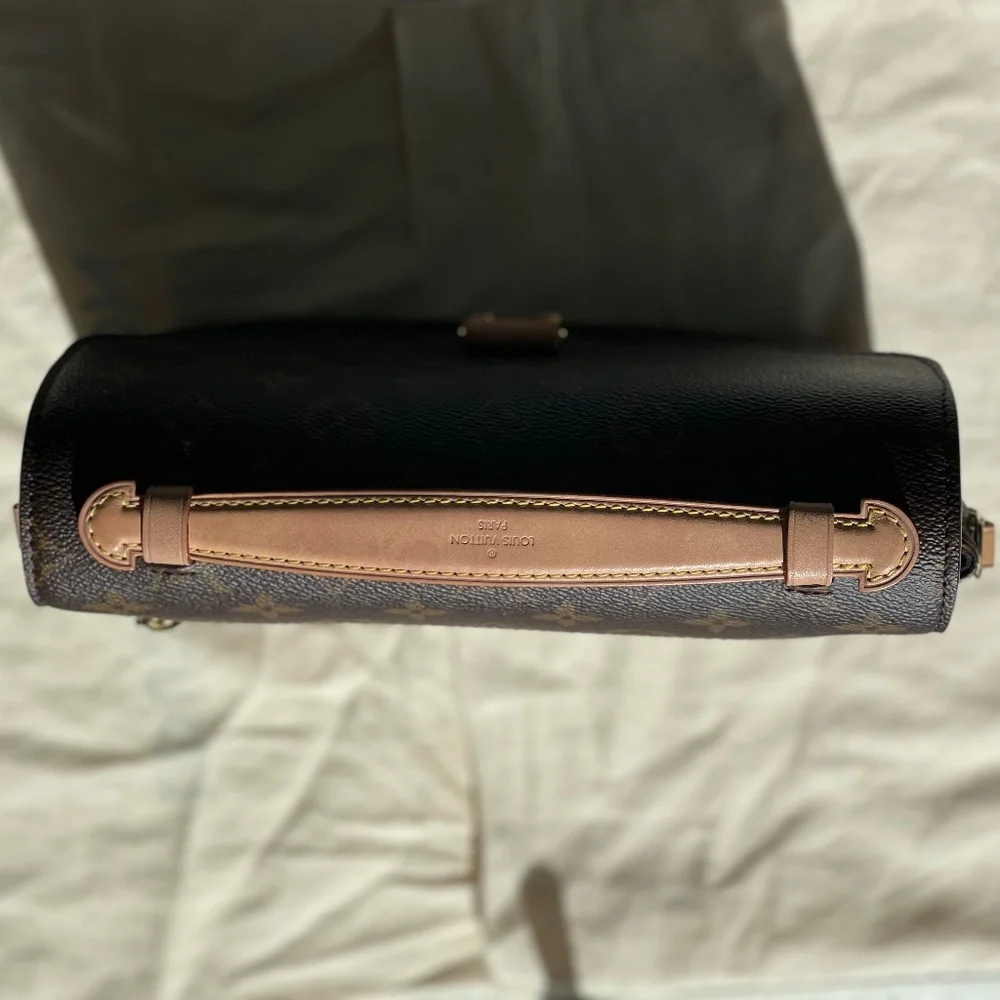 LOUIS VUITTON  Monogram Pochette Metis - Picture 2 of 9